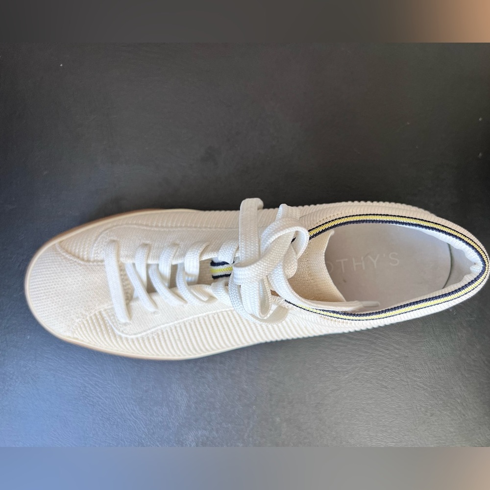 Rothy’s Lace Up Sneaker - Blonde